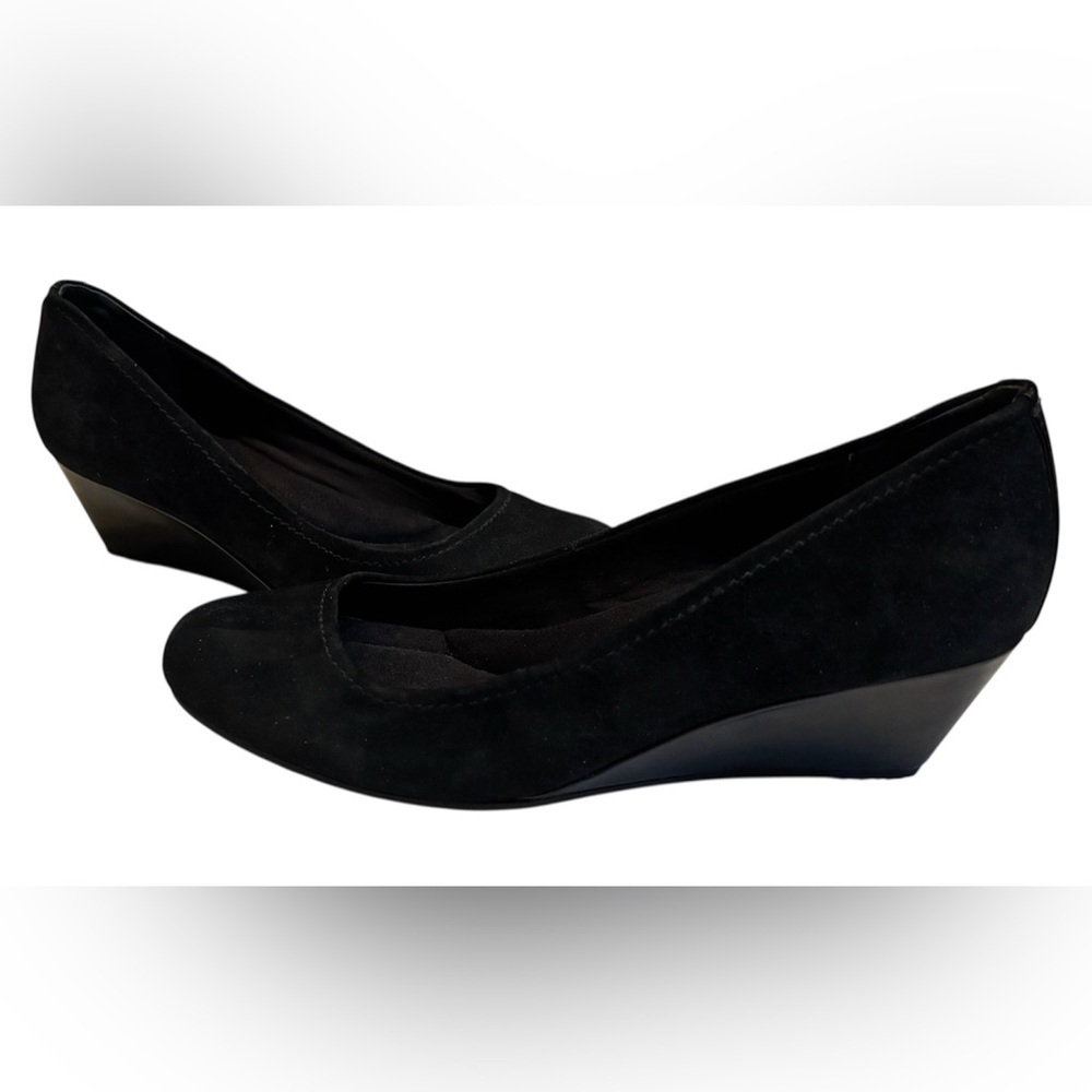 Giani Bernini Black Suede Wedge Pumps Memory Foam 8.5W